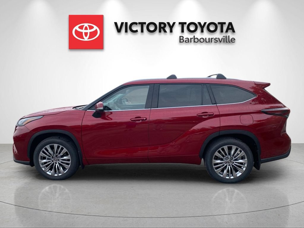 New 2026 Toyota Highlander Platinum AWD/4WD image 2