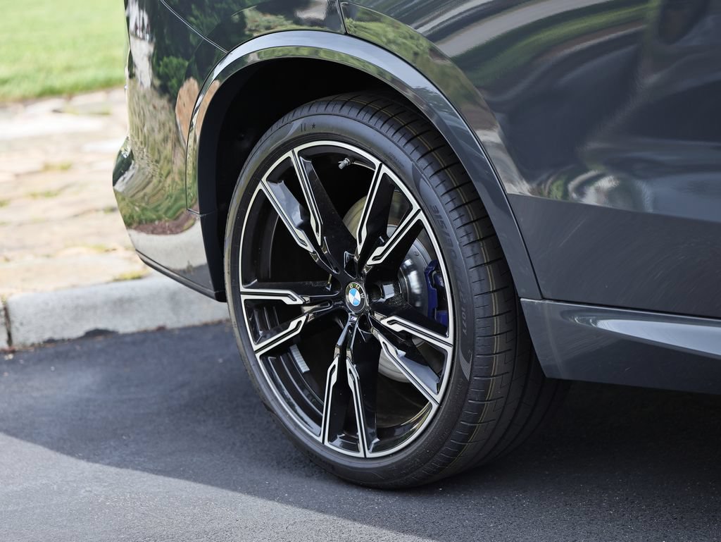 New 2026 BMW X5 M60i w/ Climate Comfort Package AWD/4WD image 6