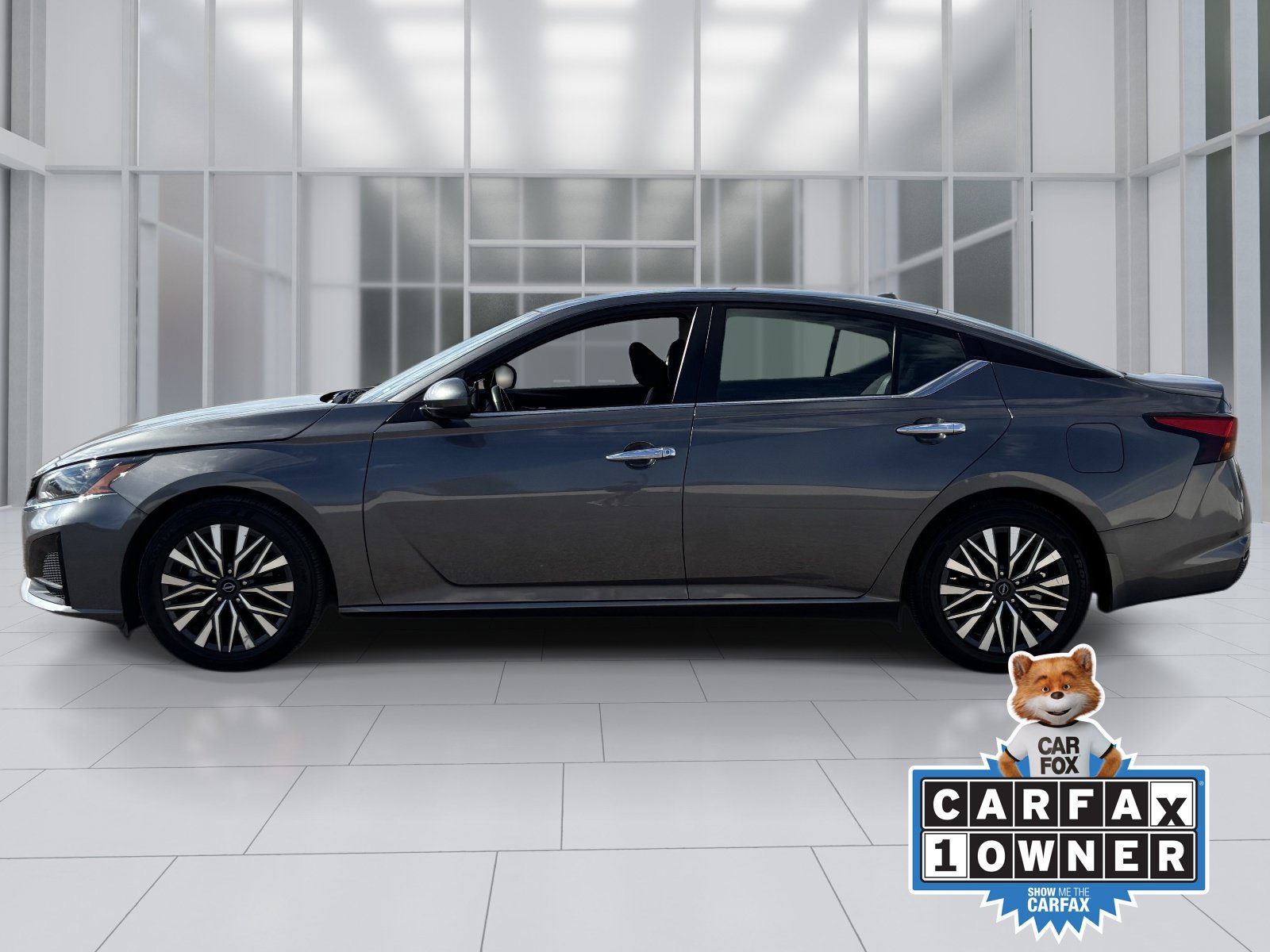Certified 2024 Nissan Altima 2.5 SV w/ SV Premium Package FWD image 3