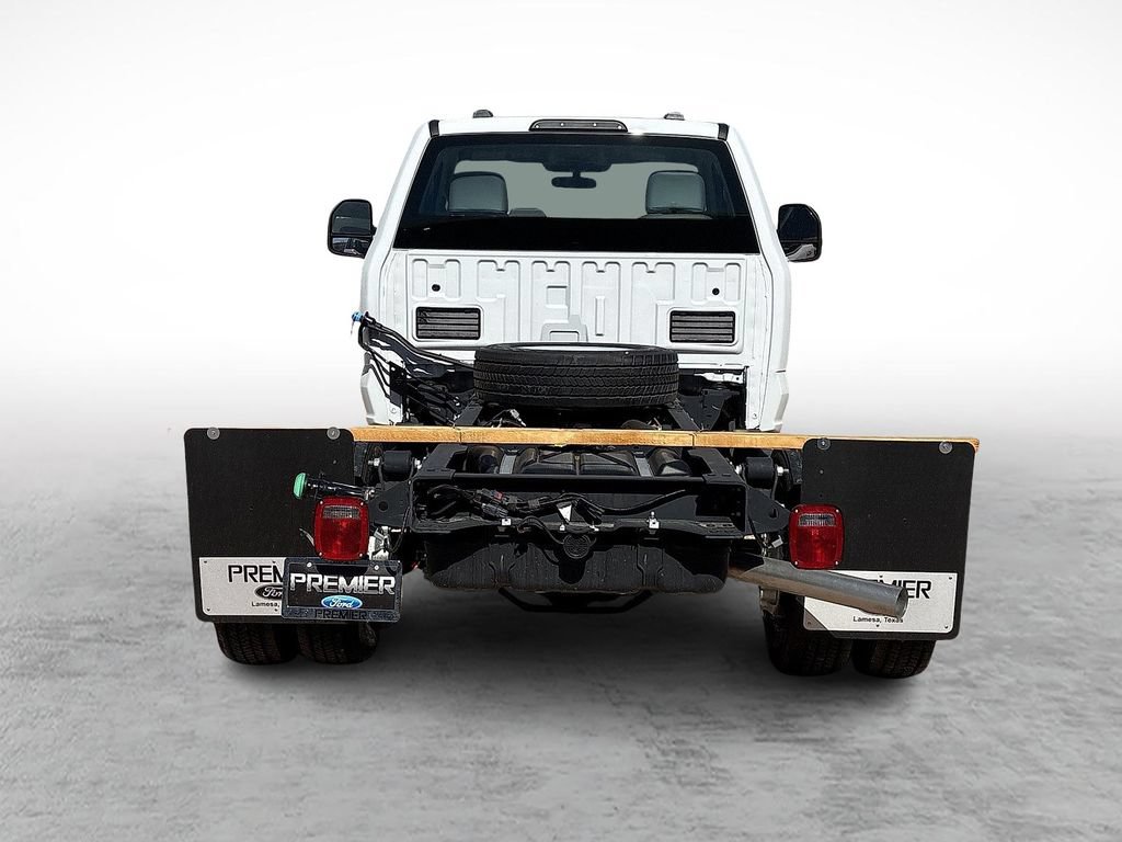 New 2026 Ford F550 4x4 Regular Cab Super Duty image 9