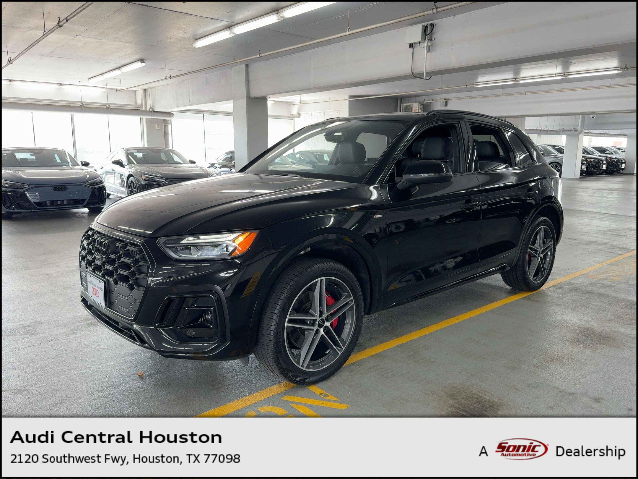 Used 2025 Audi Q5 e Premium Plus w/ Premium Plus Package