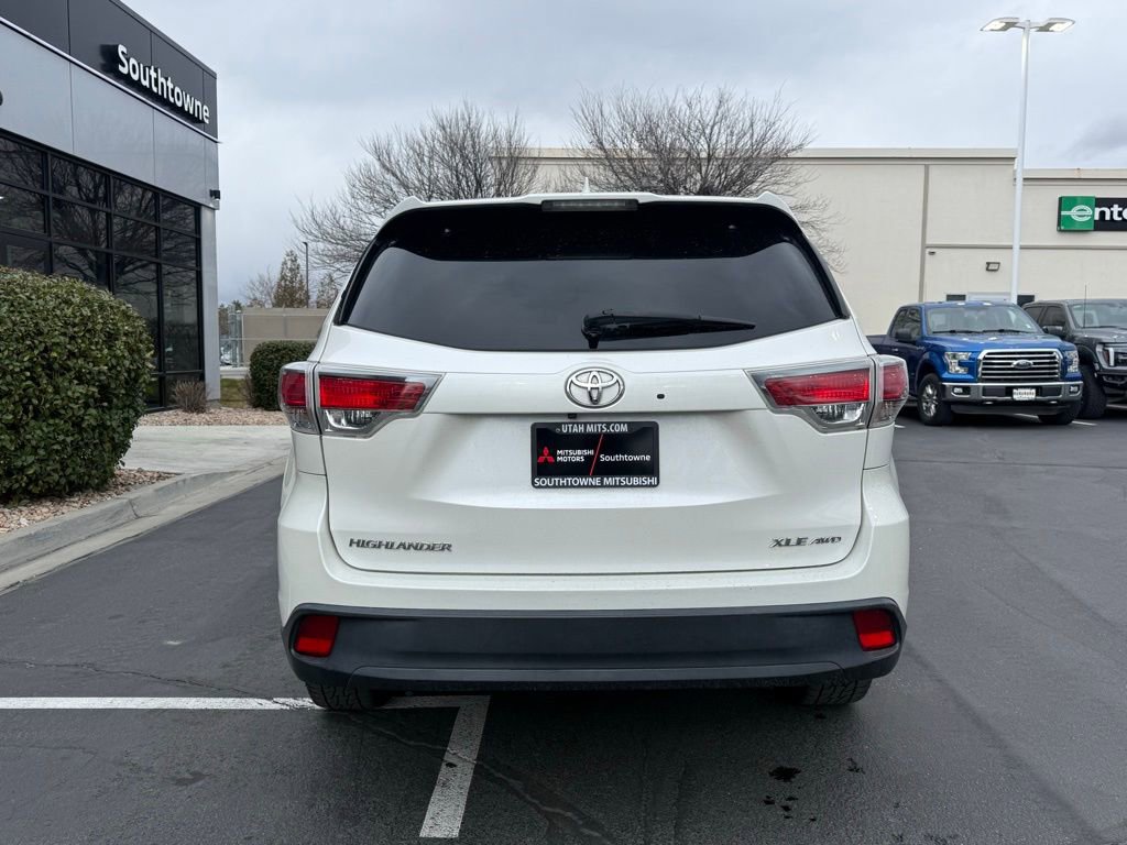 Used 2015 Toyota Highlander XLE AWD/4WD image 7