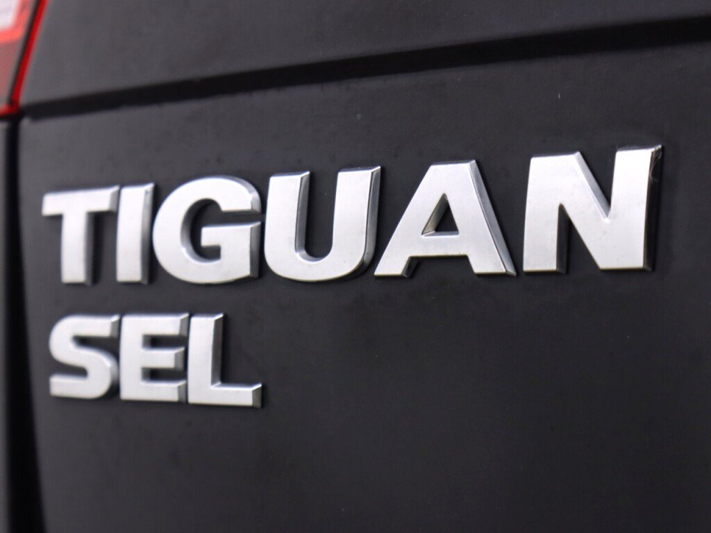 Used 2019 Volkswagen Tiguan SEL w/ 3rd Row Seat Package AWD/4WD image 41
