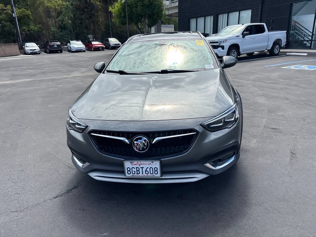 Used 2018 Buick Regal Essence w/ Driver Confidence Package #1 AWD/4WD image 9
