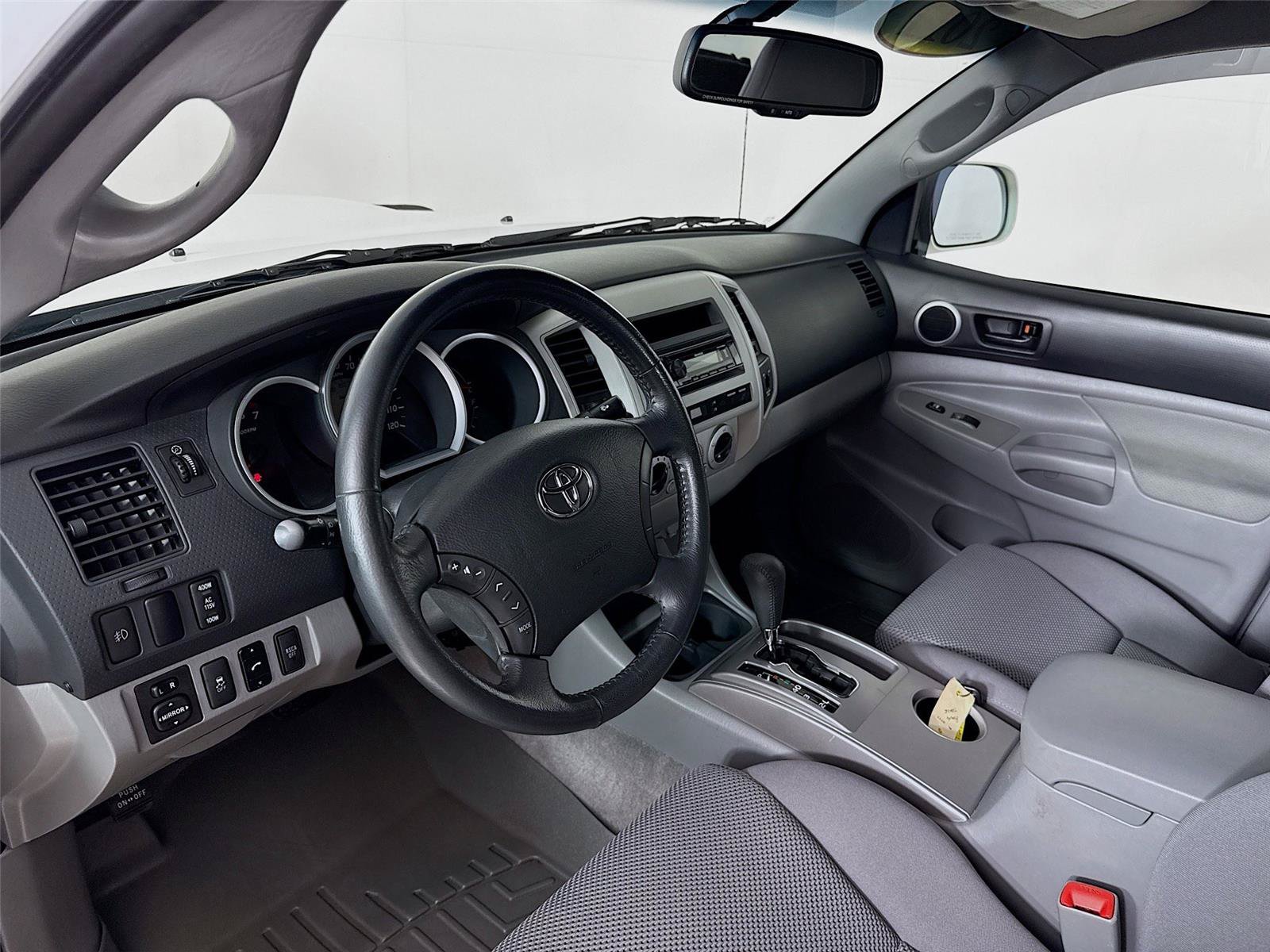 Used 2011 Toyota Tacoma 4x4 Access Cab V6 w/ TRD Sport Pkg image 22