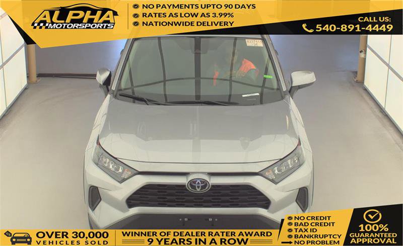 Used 2022 Toyota RAV4 LE AWD/4WD image 3