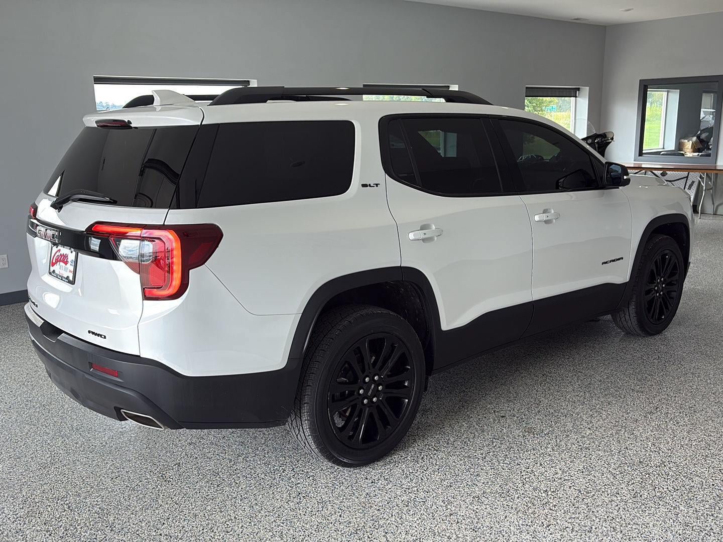 Used 2023 GMC Acadia SLT w/ Elevation Edition AWD/4WD image 4