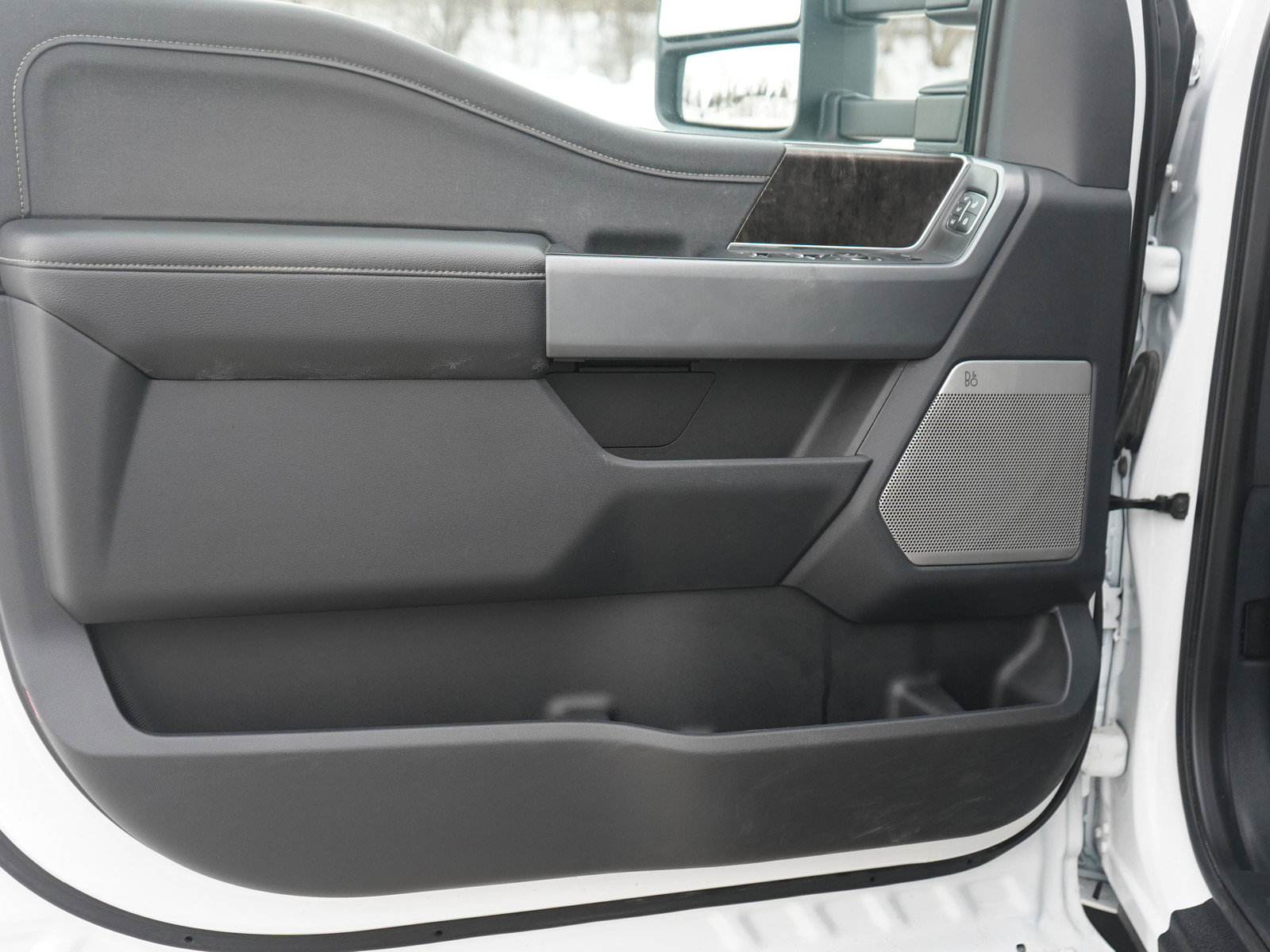 Used 2024 Ford F350 Lariat image 18