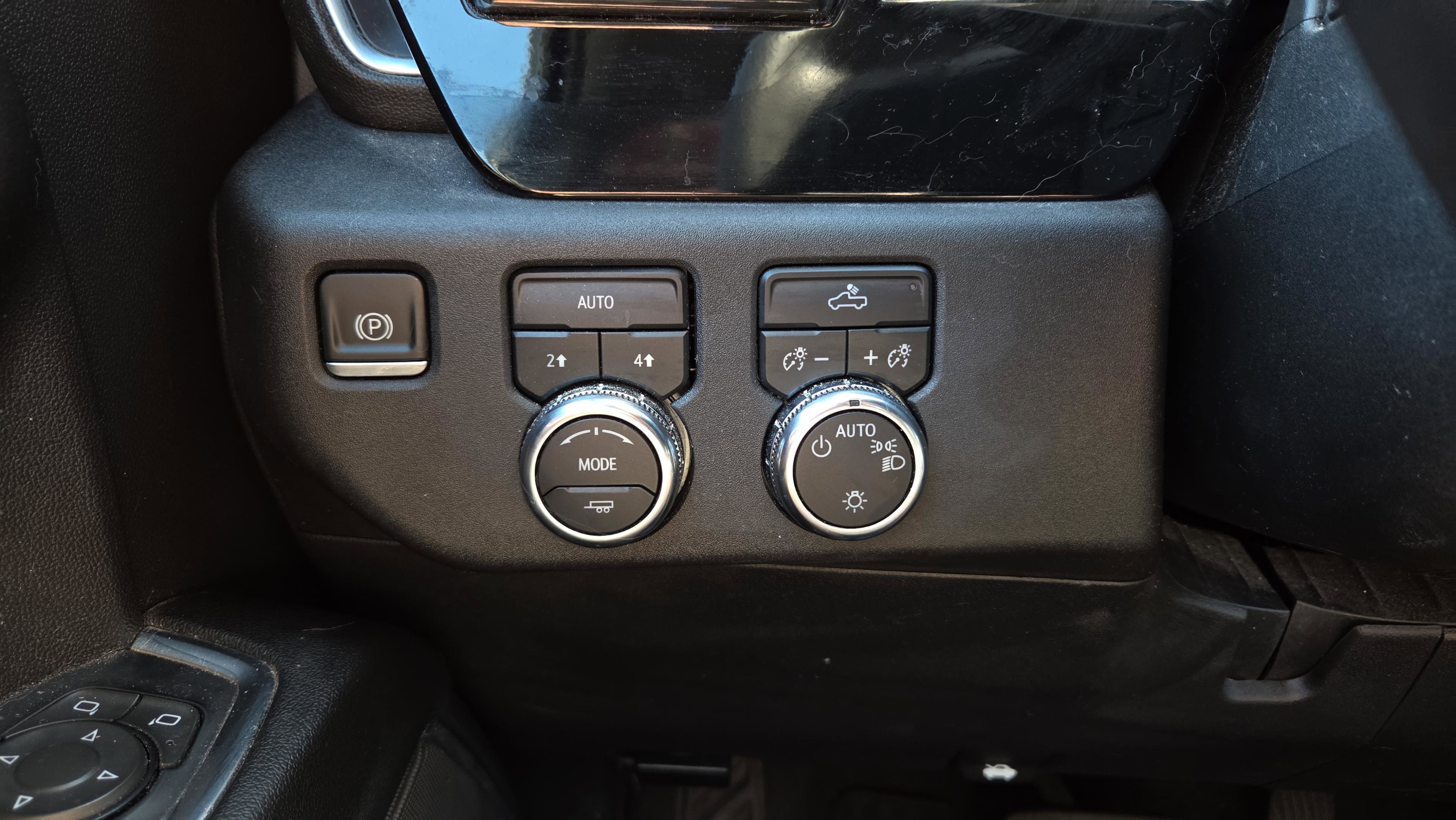 Used 2023 GMC Sierra 1500 SLE AWD/4WD image 24