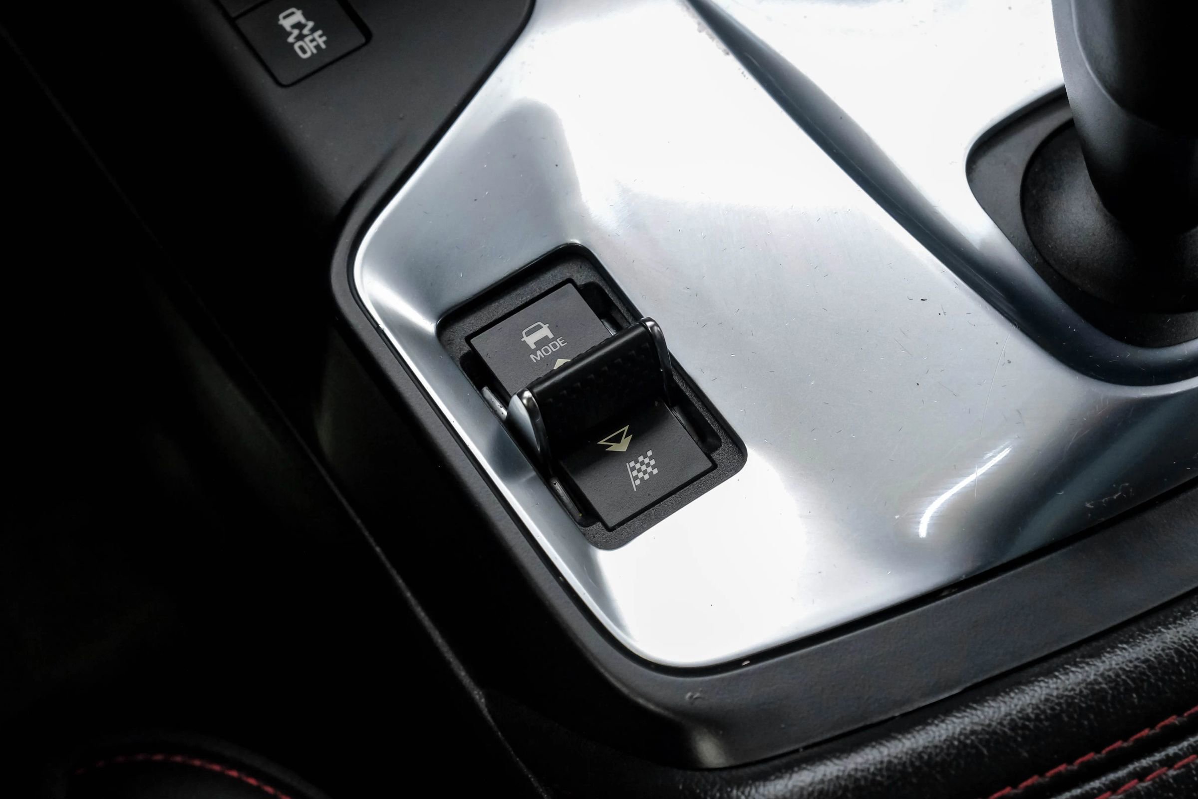 Used 2018 Jaguar E-PACE First Edition image 37