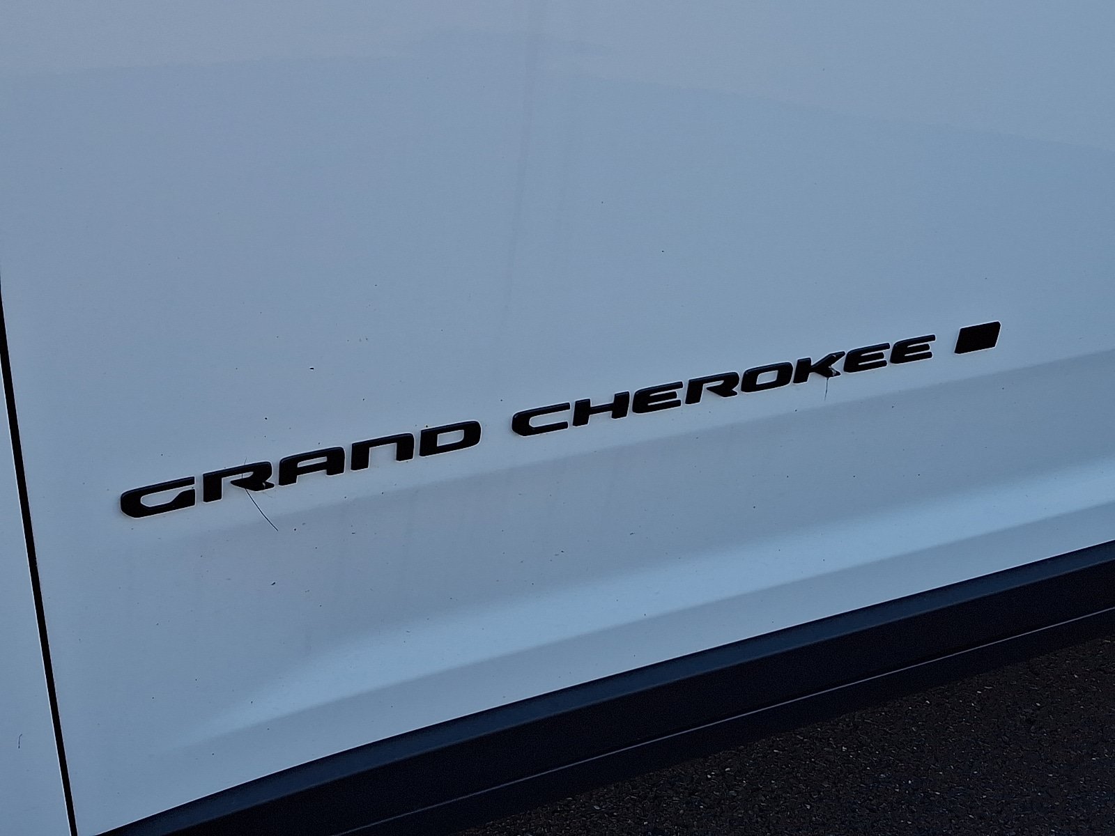 Used 2023 Jeep Grand Cherokee Altitude AWD/4WD image 30