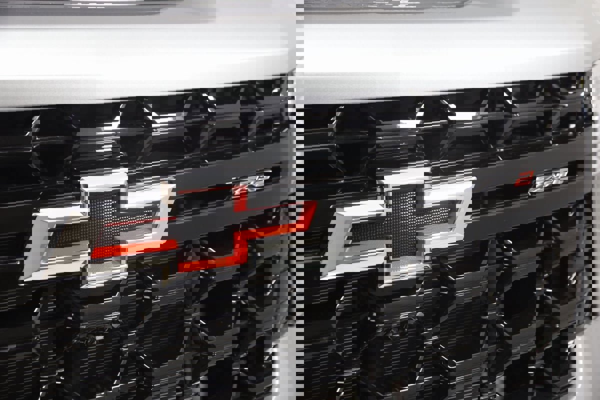 Used 2025 Chevrolet Silverado 2500 ZR2 image 17