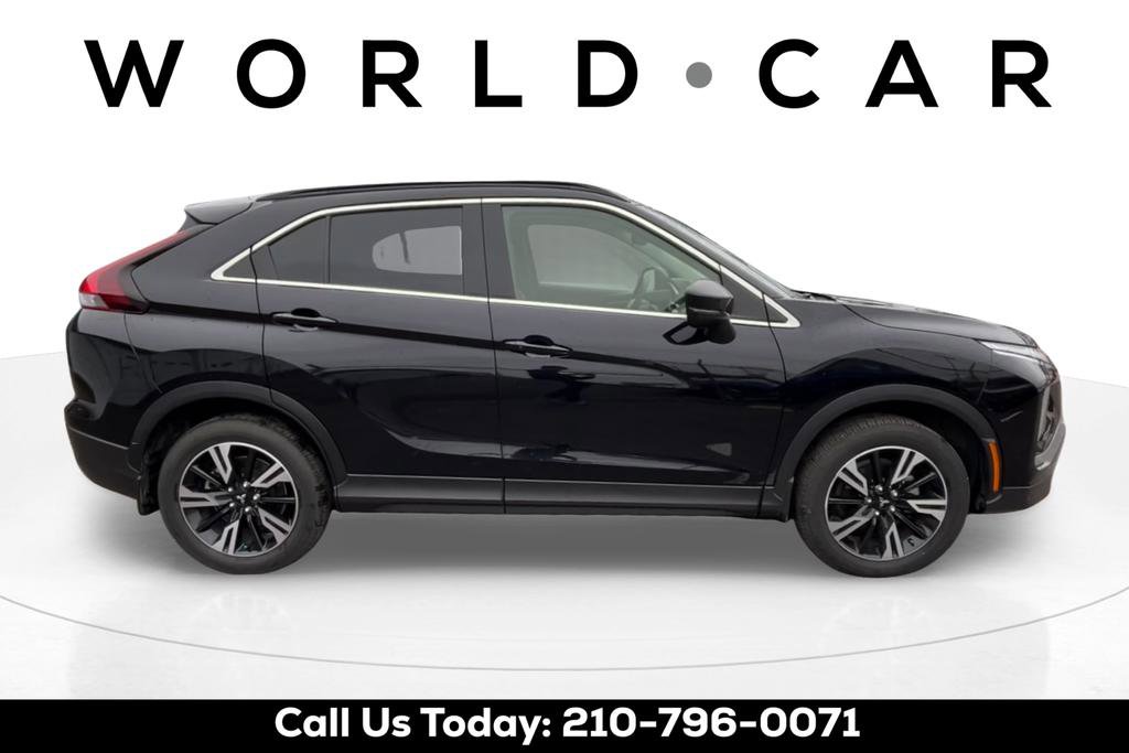 Used 2023 Mitsubishi Eclipse Cross SE image 2