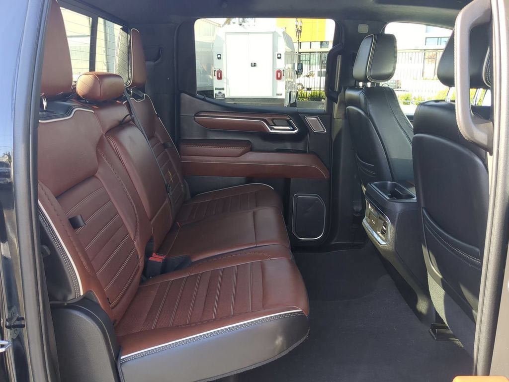 Used 2023 GMC Sierra 1500 Denali Ultimate AWD/4WD image 31
