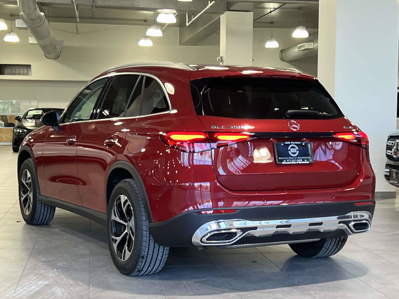 Certified 2025 Mercedes-Benz GLC 350e 4MATIC image 4