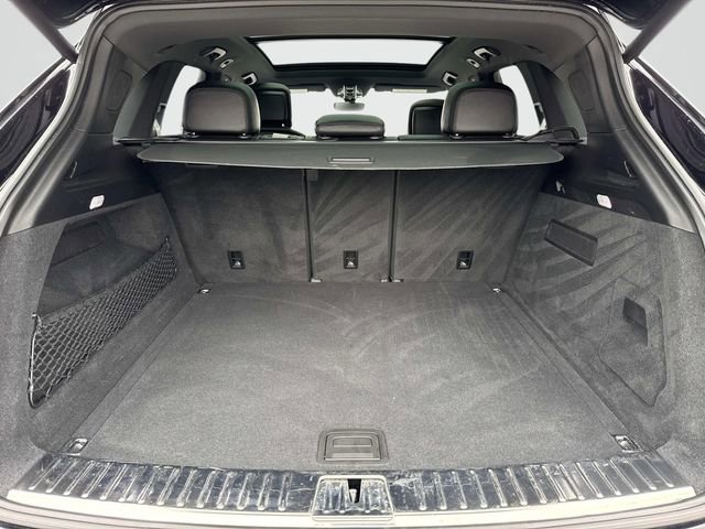 Used 2022 Porsche Cayenne Platinum Edition image 15
