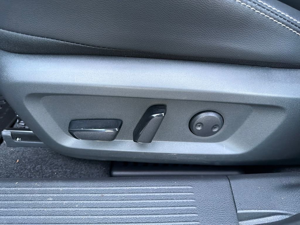 Used 2023 Nissan Rogue SL w/ SL Premium Package FWD image 20