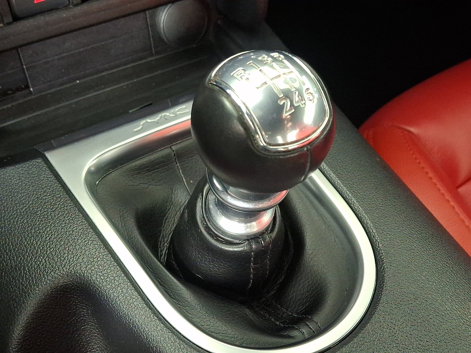 Used 2022 Ford Mustang GT RWD image 16