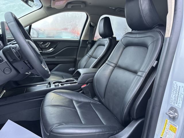 Used 2025 Lincoln Corsair Reserve image 15