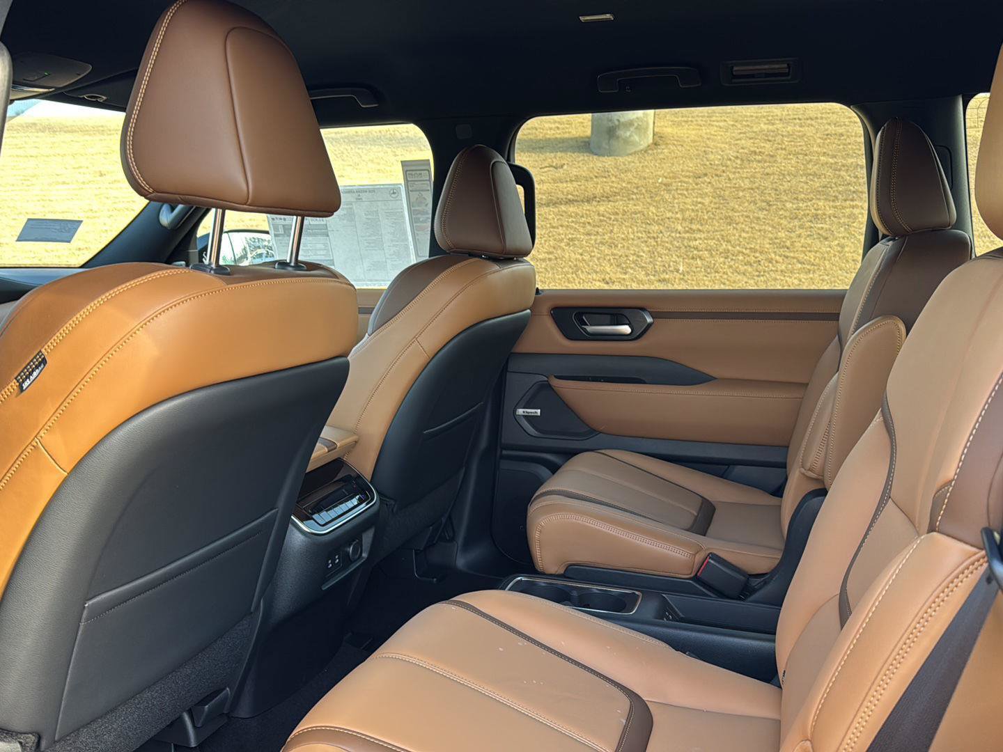New 2026 Nissan Armada SL w/ Captain's Chari Seat Package RWD image 9