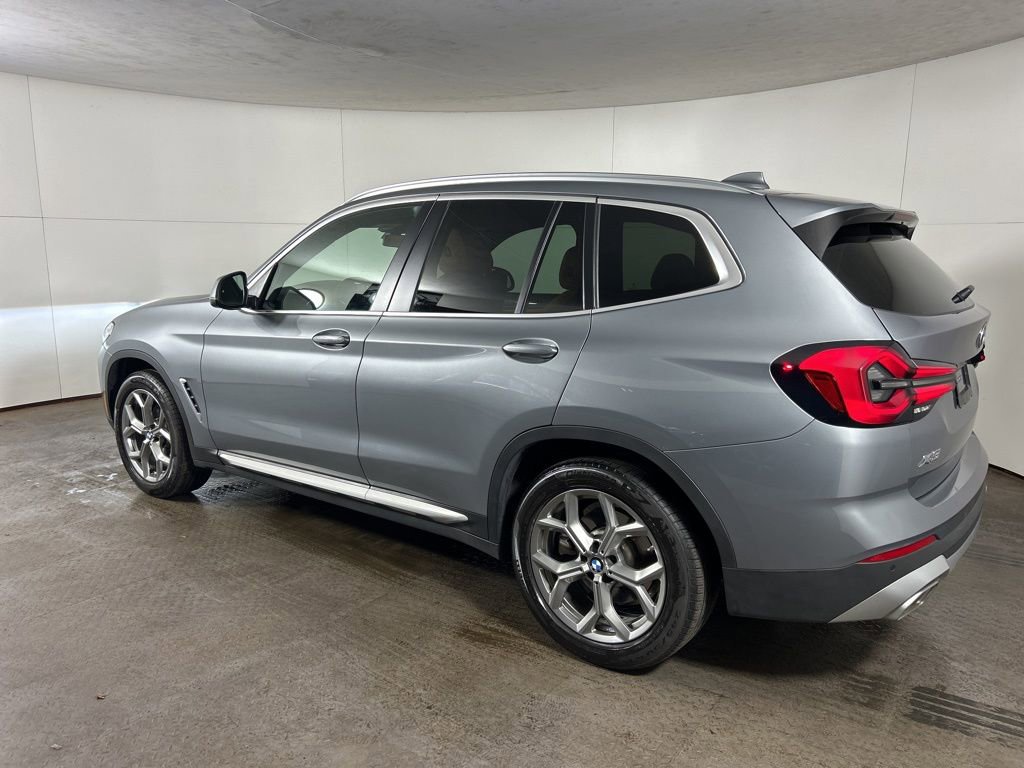 Used 2024 BMW X3 xDrive30i w/ Premium Package image 3