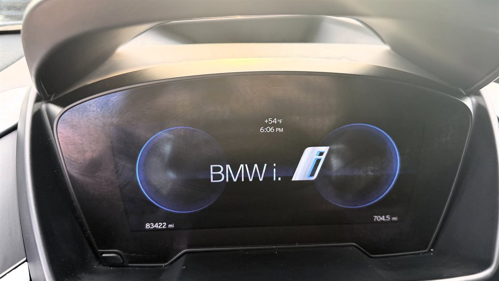 Used 2015 BMW i8 image 24