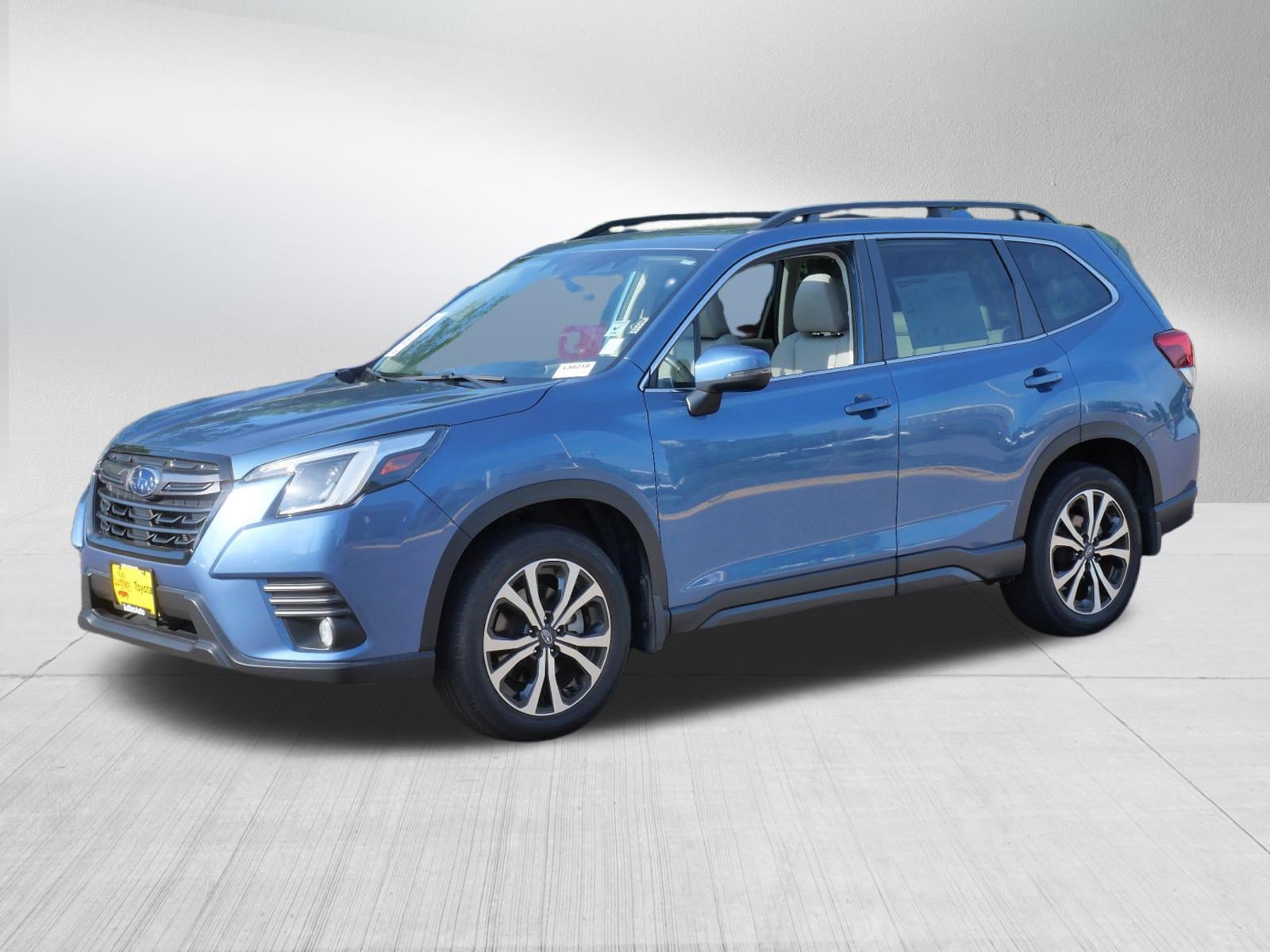 Used 2023 Subaru Forester Limited AWD/4WD image 3