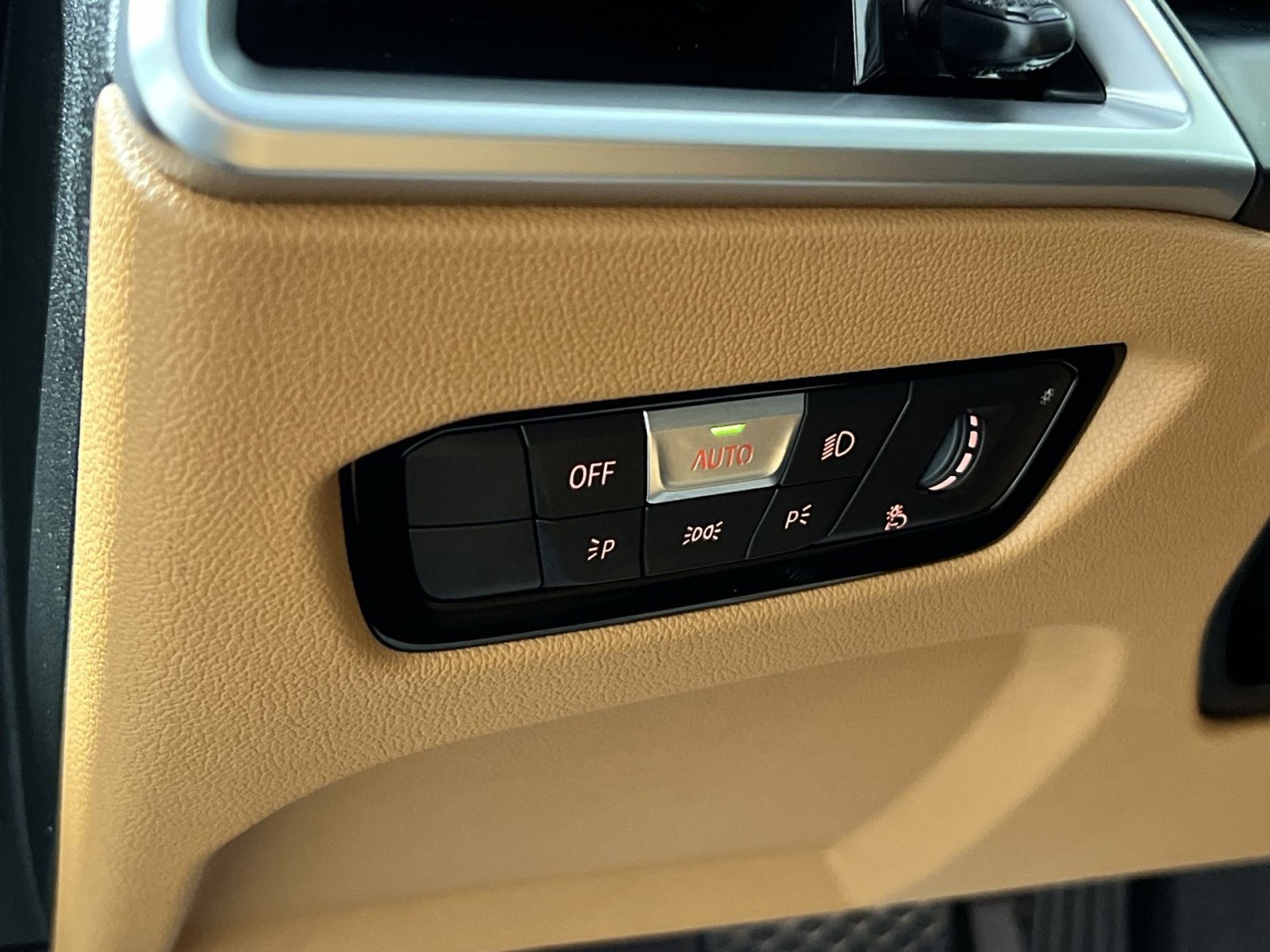 Used 2026 BMW 330i Sedan image 31