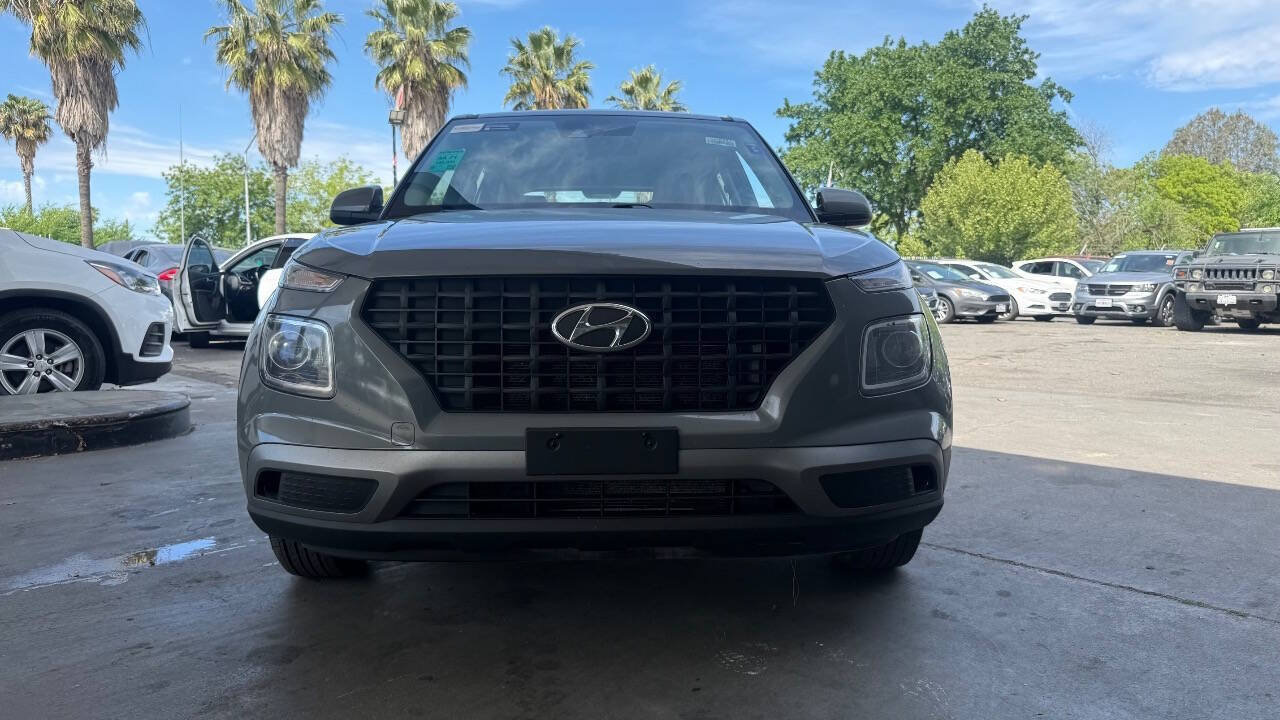 Used 2020 Hyundai Venue SE FWD image 25