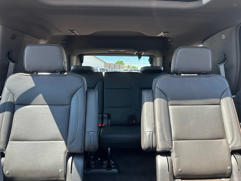 Used 2021 Chevrolet Tahoe High Country w/ Premium Package AWD/4WD image 34