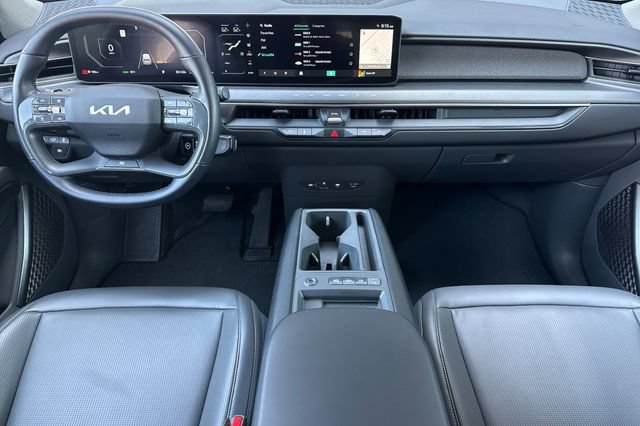 Certified 2024 Kia EV9 Light Long Range RWD image 17