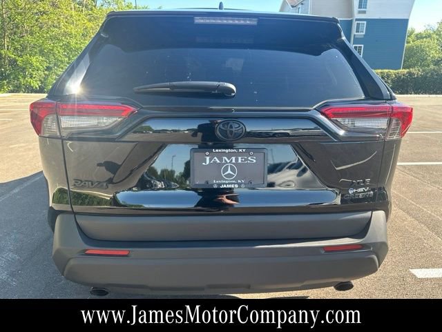 Used 2025 Toyota RAV4 XLE w/ Convenience Package AWD/4WD image 6