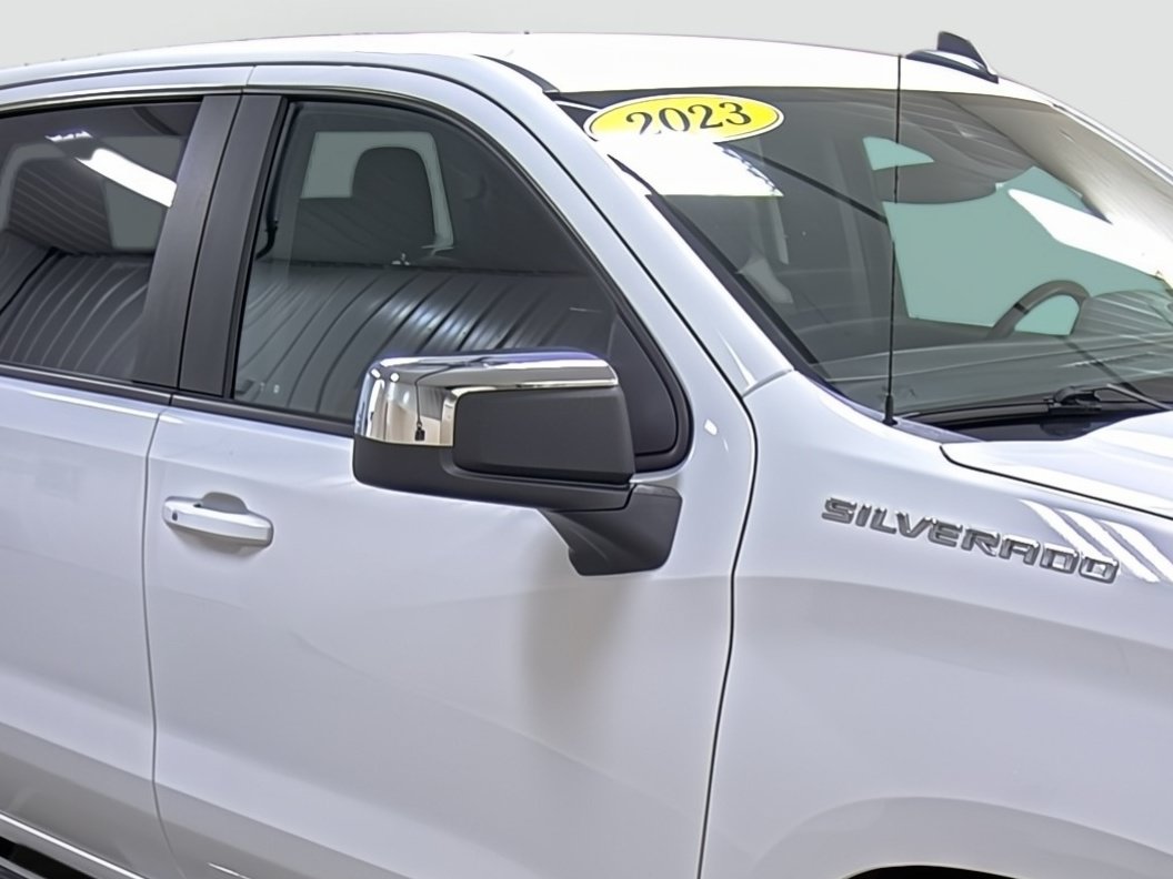 Used 2023 Chevrolet Silverado 1500 LT AWD/4WD image 15