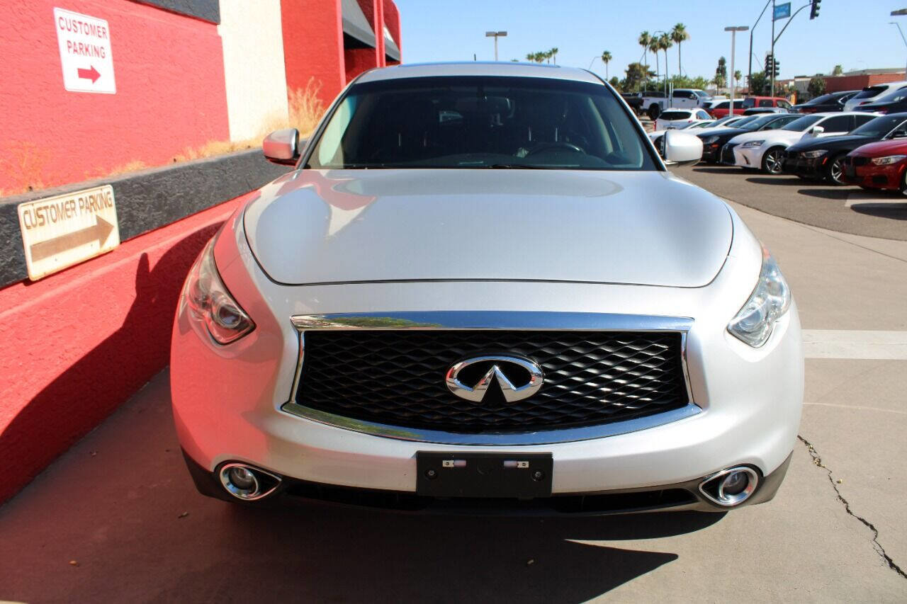 Used 2017 INFINITI QX70 2WD image 5