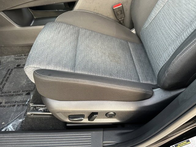 Used 2023 Nissan Rogue SV image 25