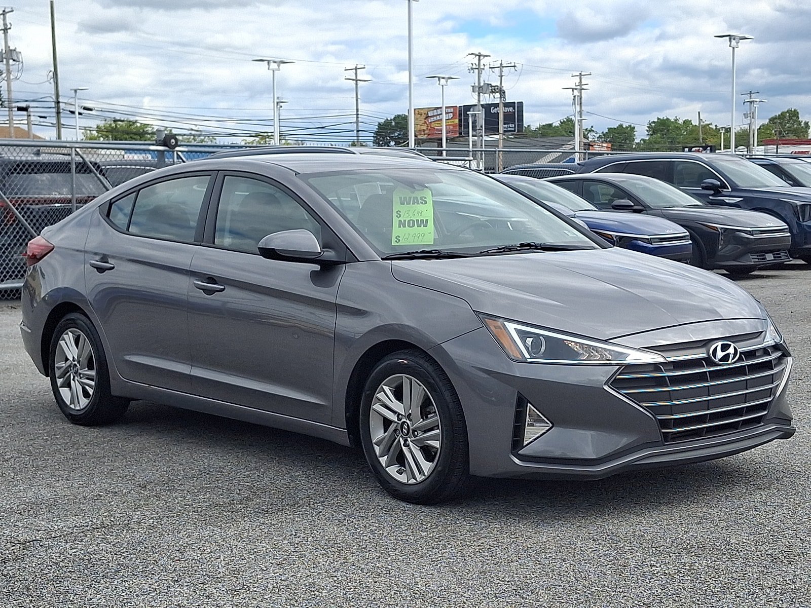Used 2020 Hyundai Elantra SEL w/ Cargo Package (C1) FWD image 3