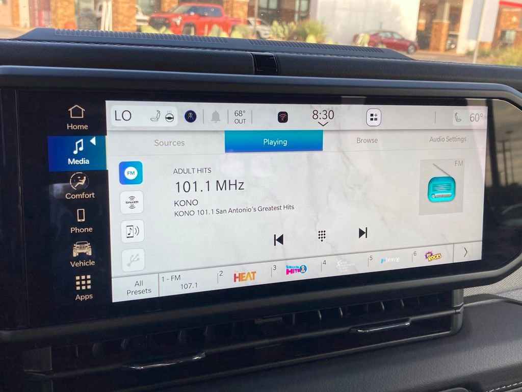 Used 2025 Jeep Wrangler Unlimited Sahara image 17