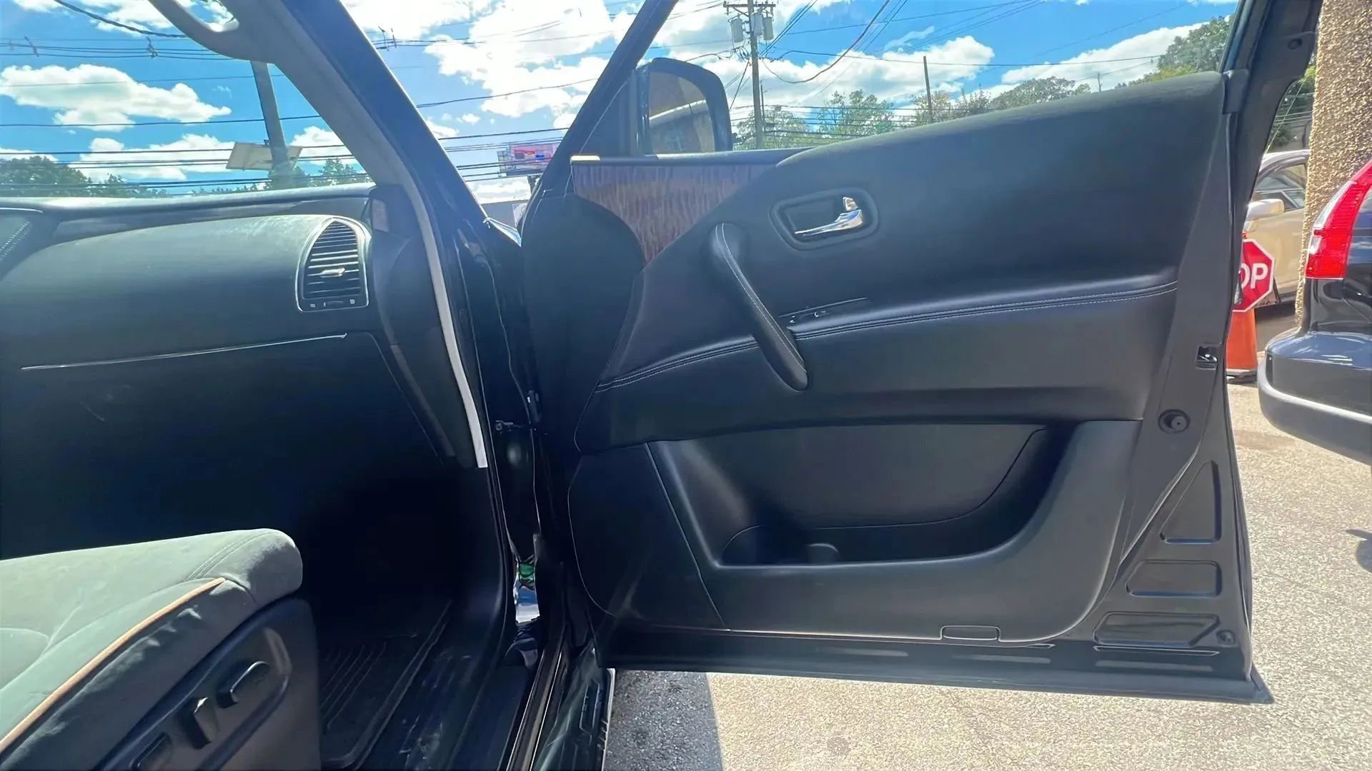 Used 2017 Nissan Armada SV w/ Driver Package image 32