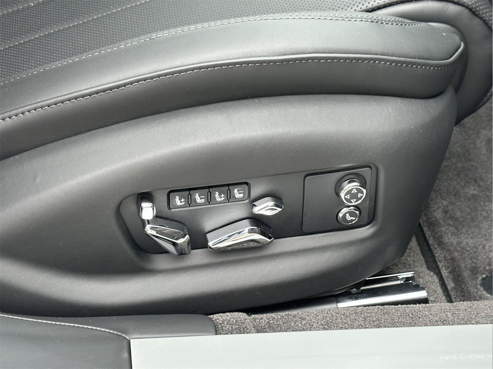 New 2026 Bentley Flying Spur V8 AWD/4WD image 22