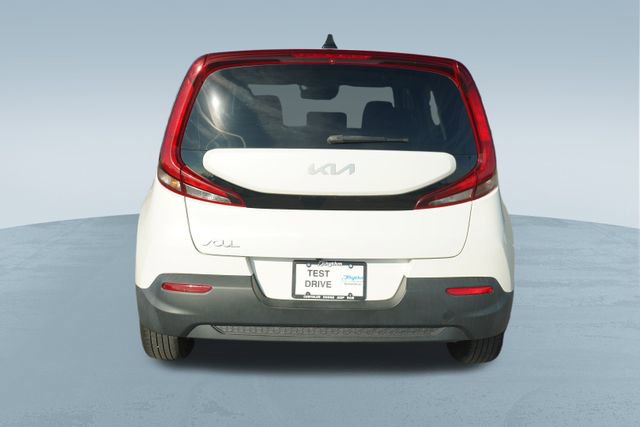 Used 2022 Kia Soul LX w/ Technology Package image 7