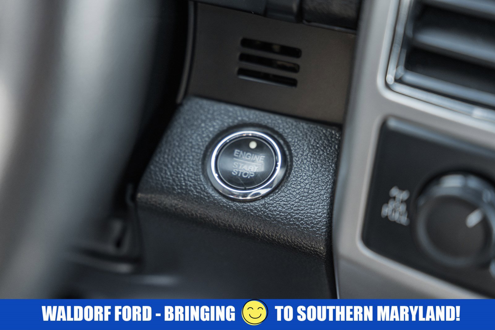 Used 2020 Ford F150 Lariat image 31