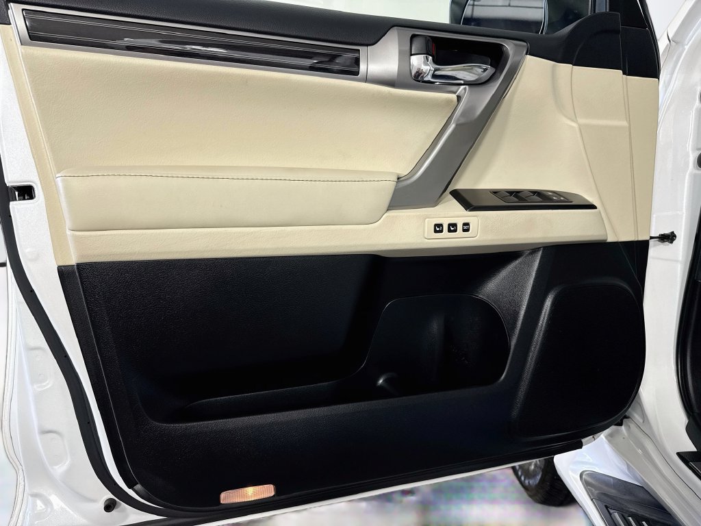 Used 2023 Lexus GX 460 Premium w/ Premium Plus Package AWD/4WD image 13