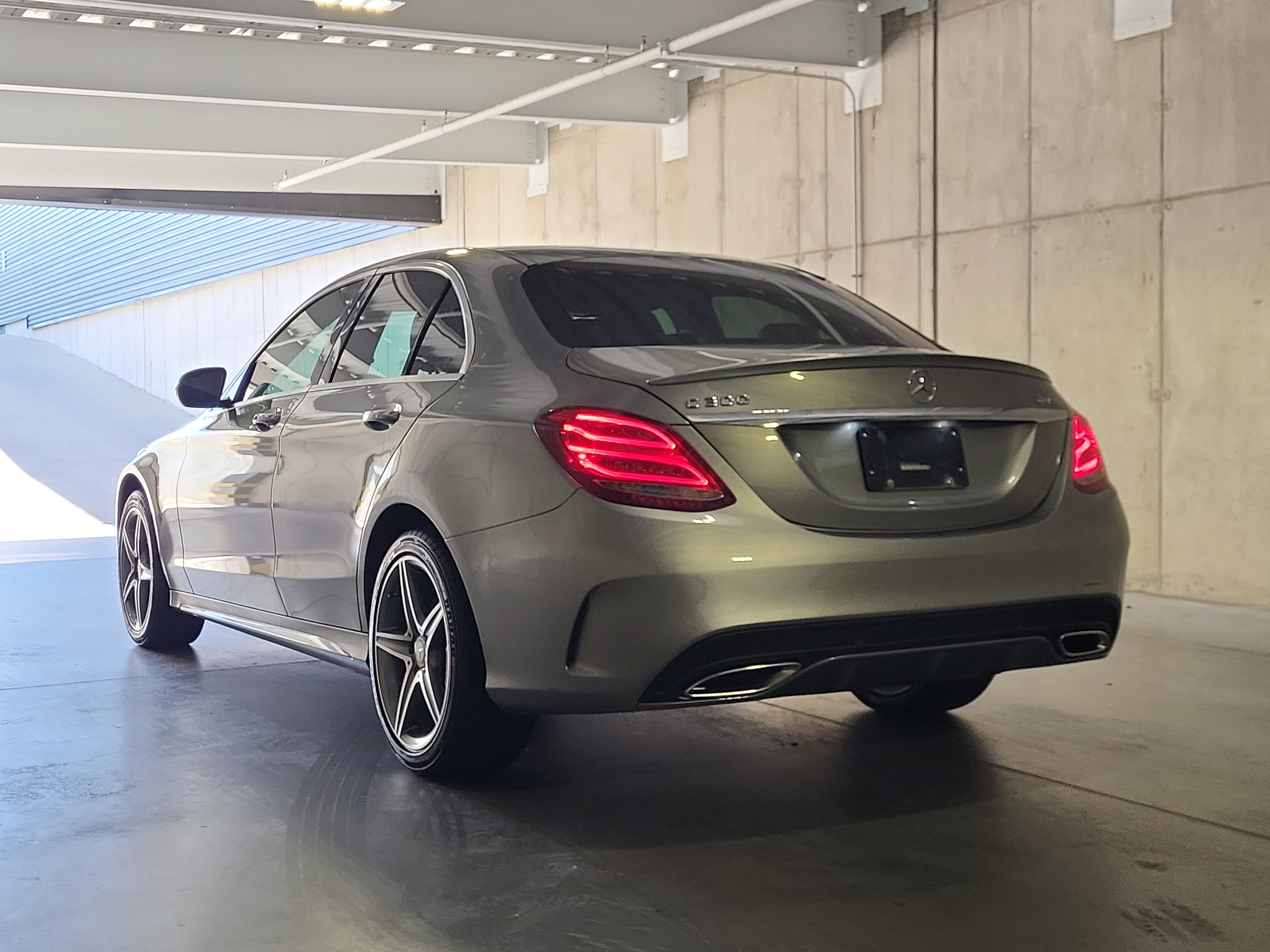 Used 2015 Mercedes-Benz C 300 4MATIC Sedan image 3