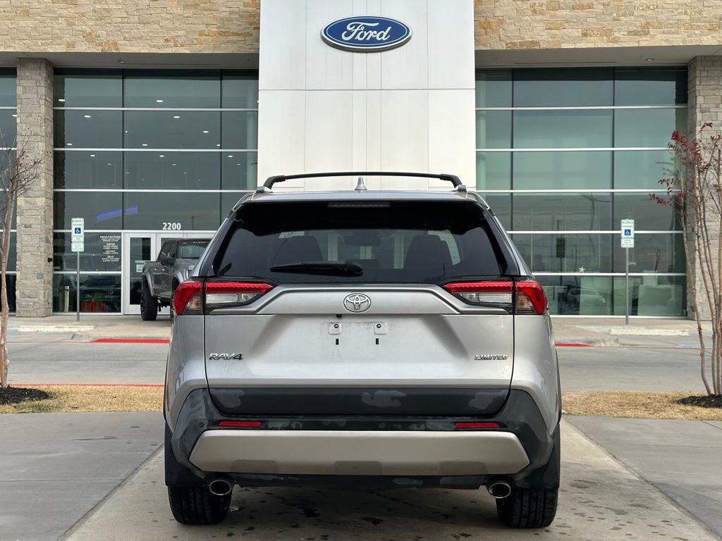 Used 2021 Toyota RAV4 Limited w/ Carpet Mat Package (TMS) image 21