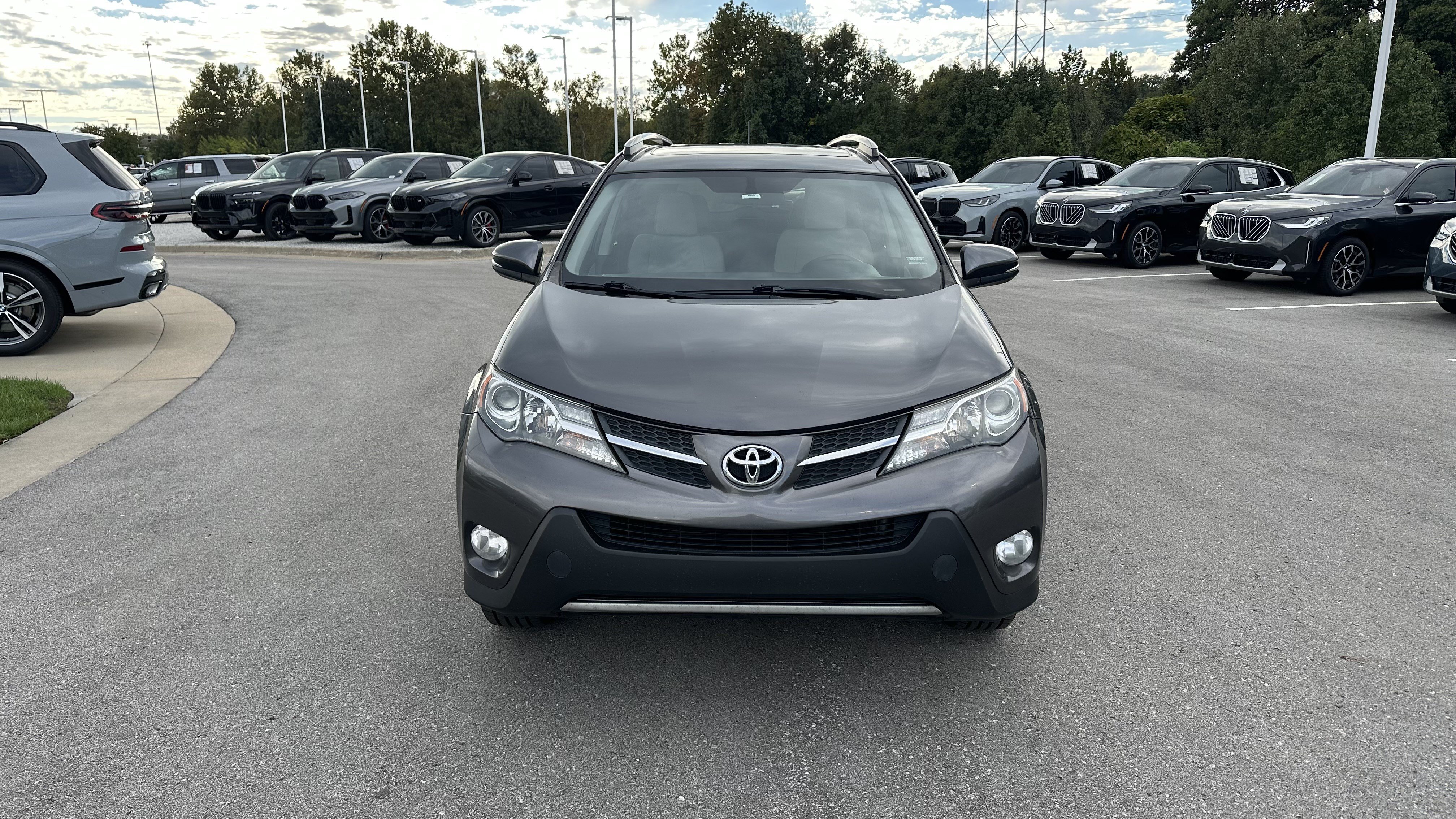 Used 2014 Toyota RAV4 XLE AWD/4WD image 3