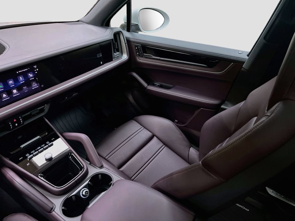 New 2026 Porsche Cayenne AWD/4WD image 26