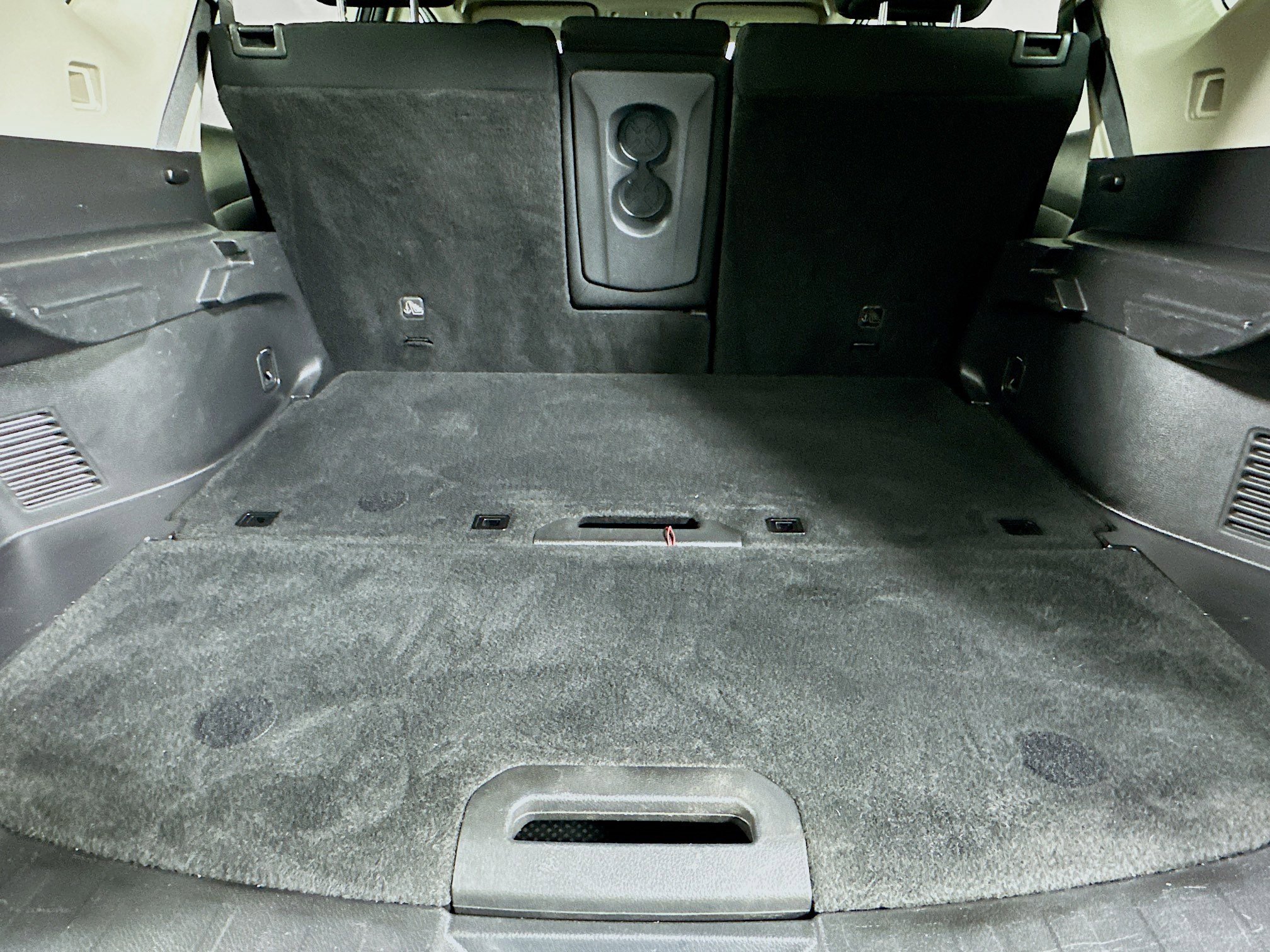 Used 2017 Nissan Rogue SV w/ Midnight Edition Package image 27