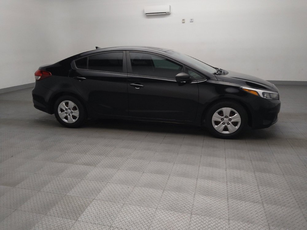Used 2018 Kia Forte LX image 11