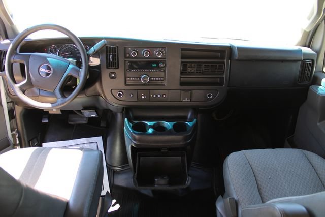 Used 2018 GMC Savana 2500 Extended RWD image 26