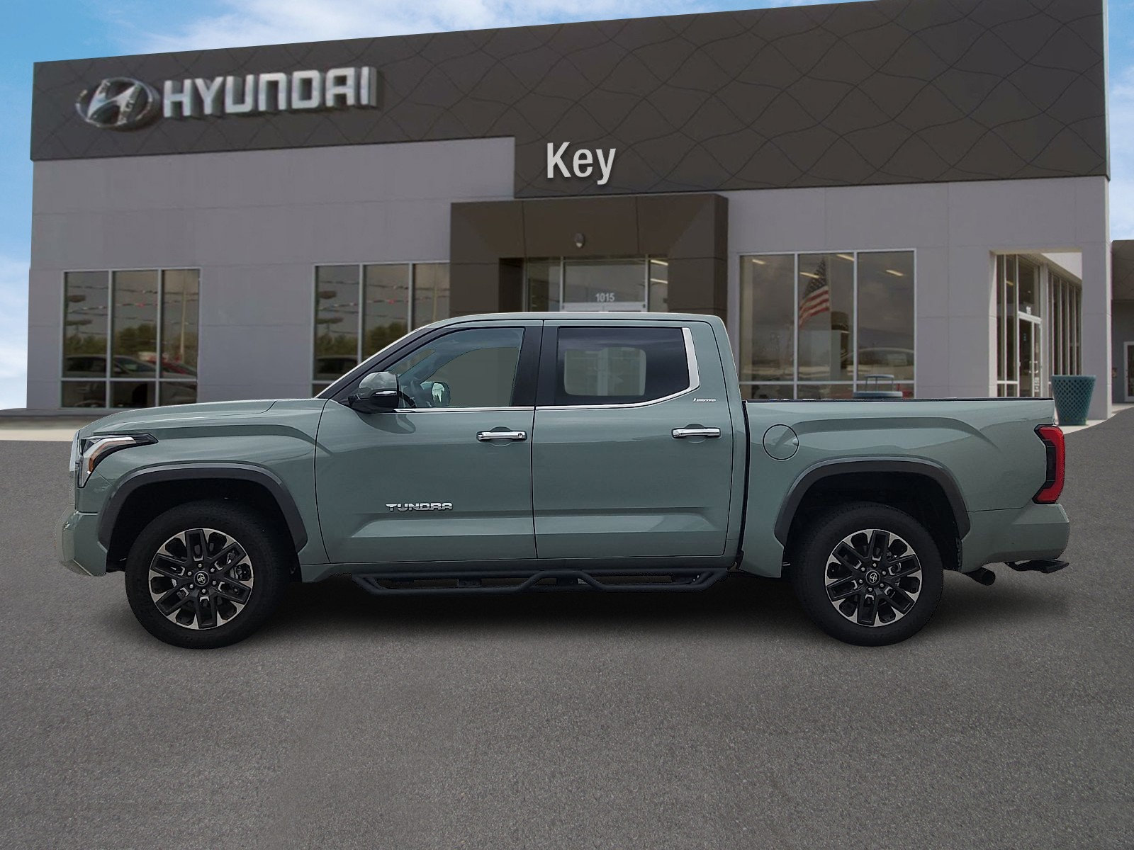 Used 2026 Toyota Tundra Limited AWD/4WD image 5
